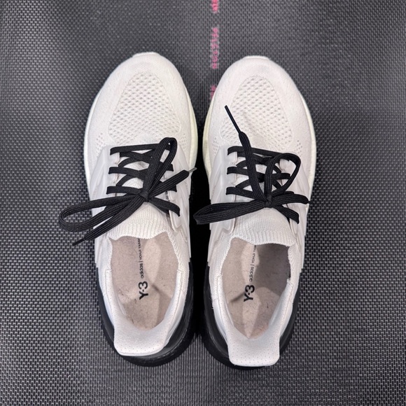 Y-3 Ultraboost 5 Running Sneakers - Picture 9 of 10